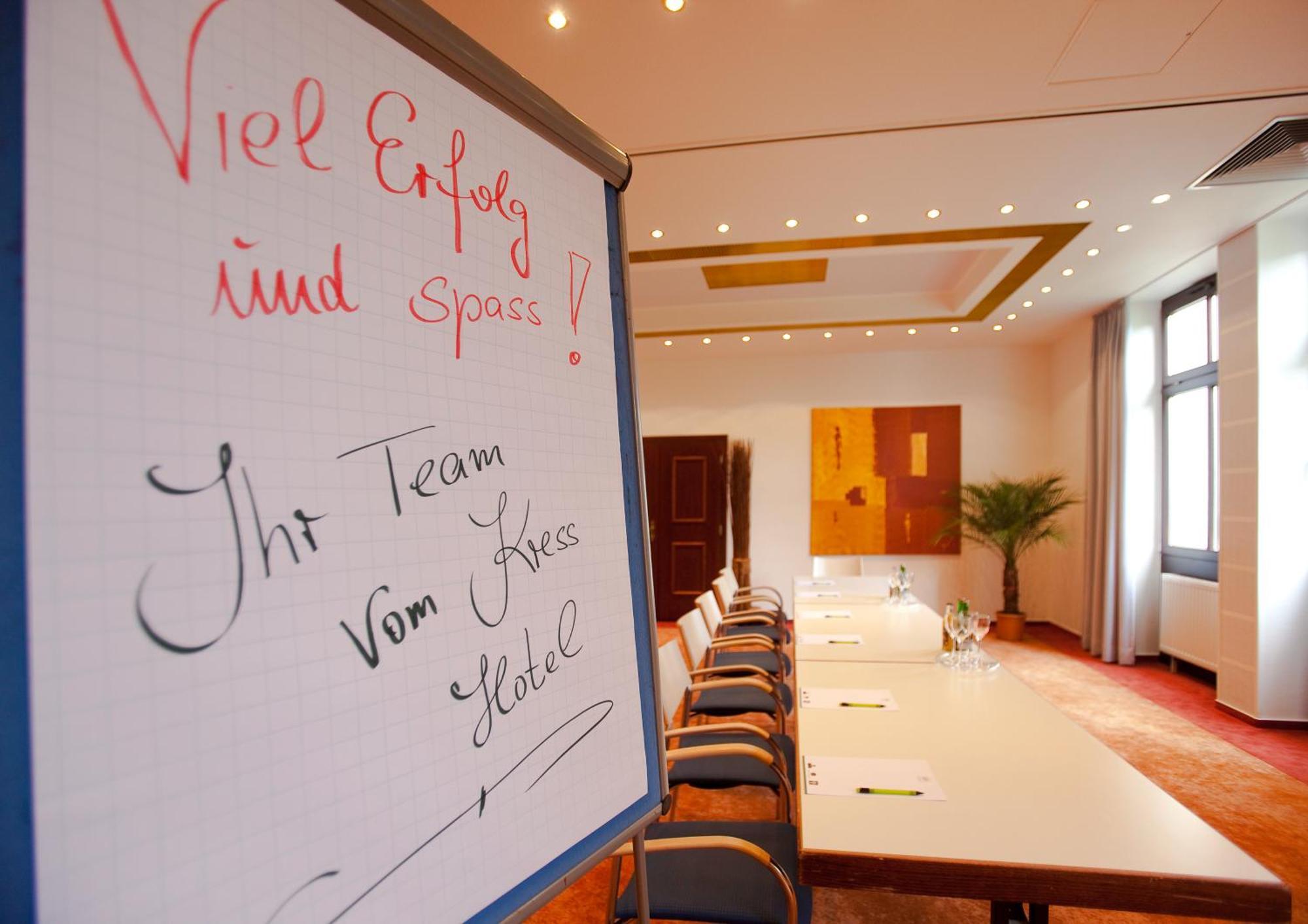 Kress Hotel Bad Soden-Salmuenster Ngoại thất bức ảnh